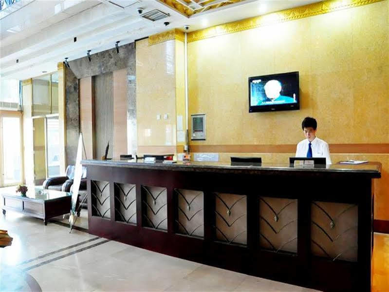 Greentree Inn Liaoning Dalian Railway Station South Plaza Tianjin Street Express ภายนอก รูปภาพ